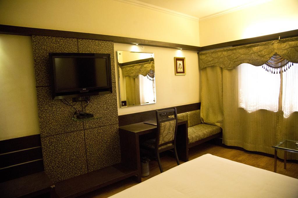 The Rajshahi Palace Hotel Indore Habitación foto